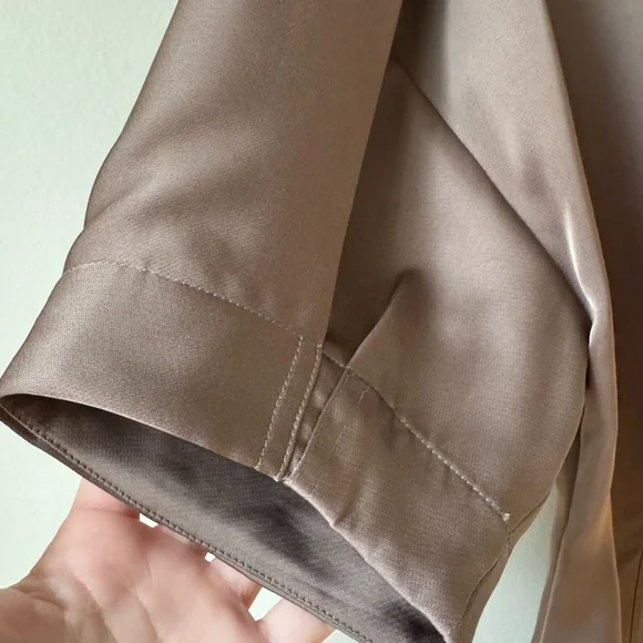 NWT Banana Republic Size 8 Women’s Double Seam Cognac Brown Satin Top Blouse - Picture 8 of 16